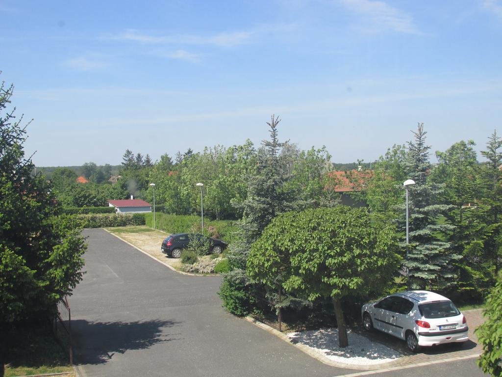 Józsi Bácsi Szállodája Szombathely Exterior foto