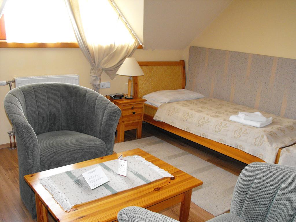 Józsi Bácsi Szállodája Szombathely Quarto foto